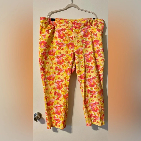 Old Navy Yellow Floral High Rise Pixie Skinny Pant Secret Smooth Pockets Size 24 - Picture 1 of 9
